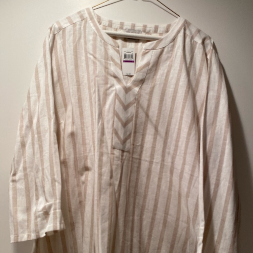 NEW with Tags Van Heusen blouse